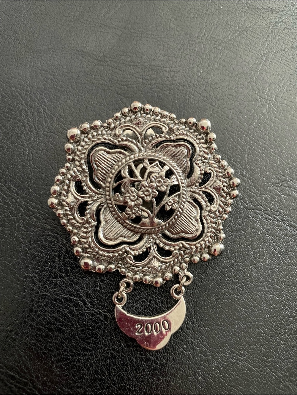 Vintage Sylvia Dahl Ornate Silver Floral Medallion Brooch Scarf Clip 2000 Charm